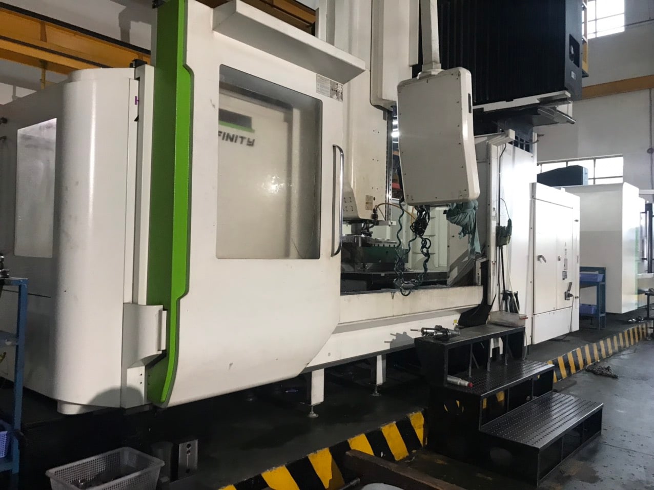 CNC milling machine (3)